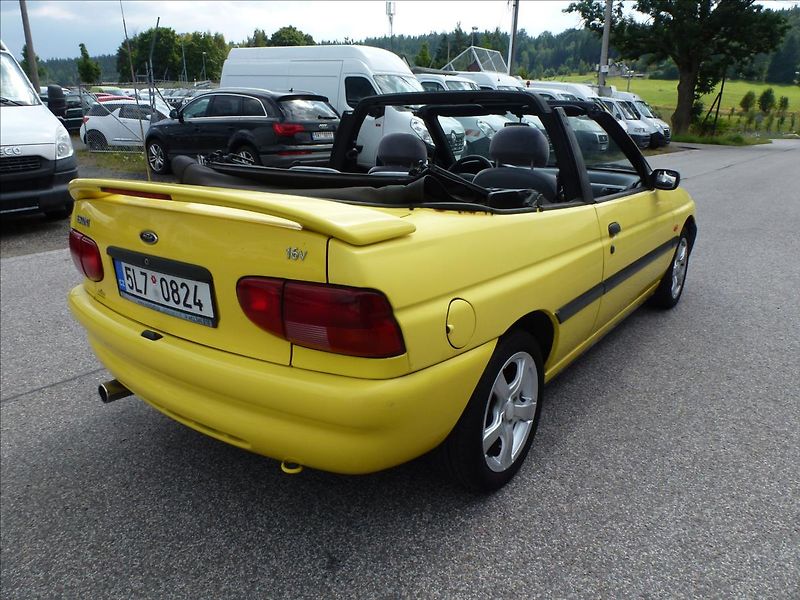 Ford Escort 1,6 16V El.střecha,klimatizace - fotka 9 z 41