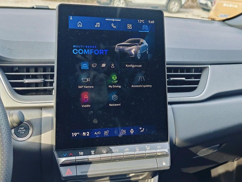 Renault Symbioz (2025) Techno 140 Mild Hybrid - fotka 15 z 22