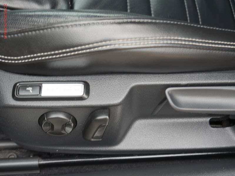 Volkswagen Passat (2017) 2.0 Bi-TDi 4x4, ČR, DSG - fotka 18 z 19