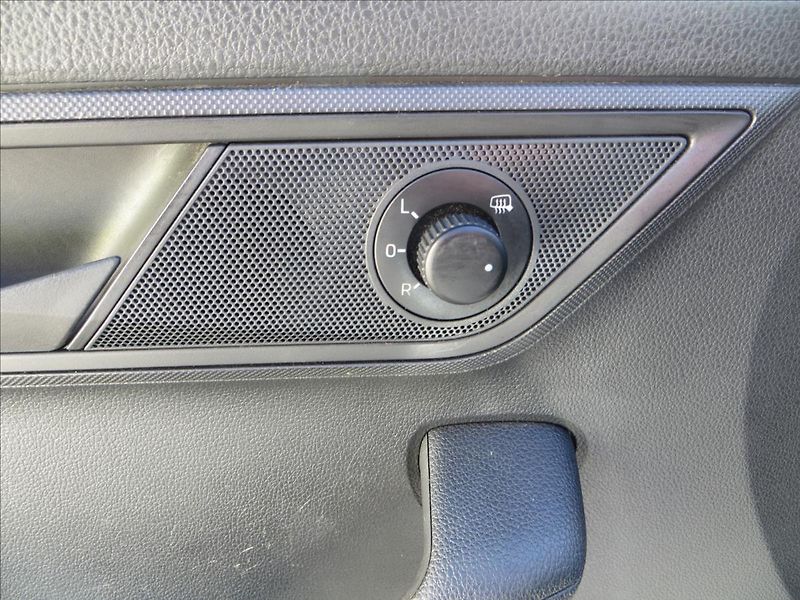 Škoda Fabia 1,0 TSI Active ČR - fotka 10 z 18