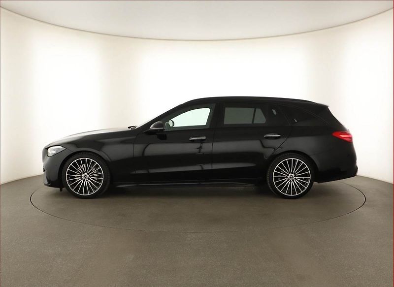 Mercedes-Benz Třídy C (2023) C 300 4MATIC - fotka 3 z 22