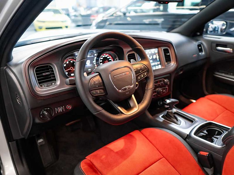 Dodge Charger (2023) 6.4 Scat Pack Widebody 6.4 V8 - fotka 11 z 35