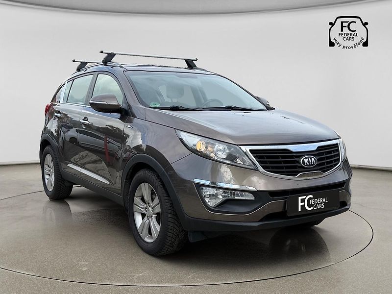 Kia Sportage 2.0 CRDI 4x4 Comfort Plus - fotka 7 z 24