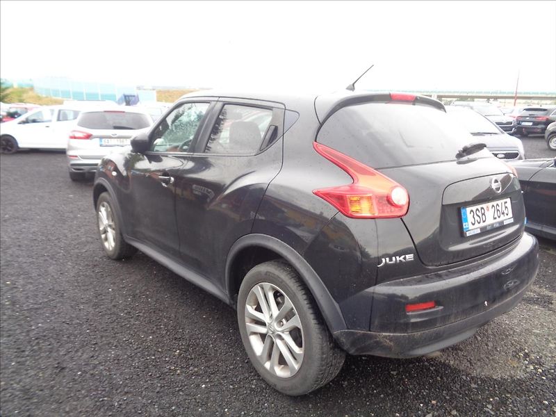 Nissan Juke 1,5 PURE DRIVE dCi - fotka 6 z 14