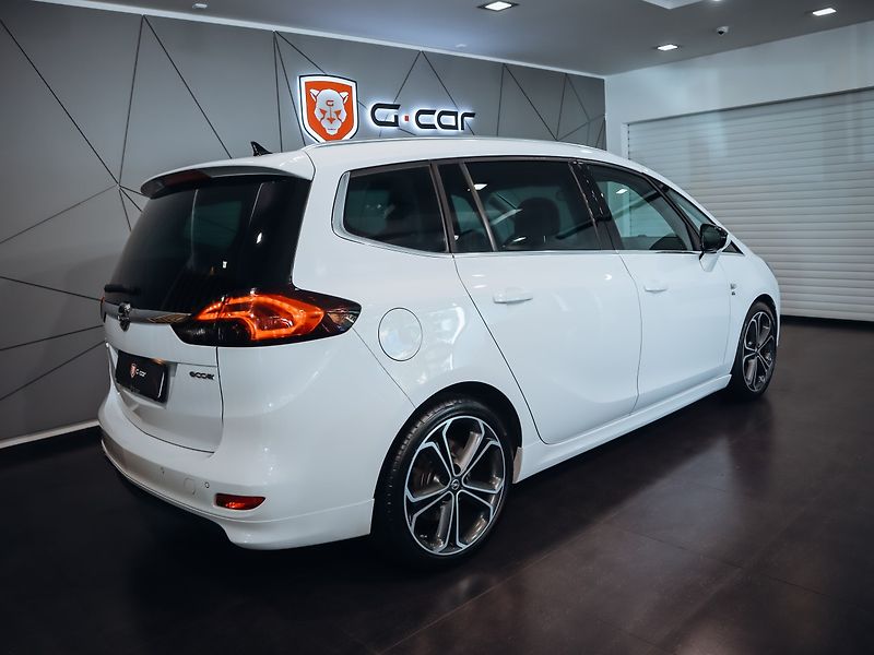 Opel Zafira 2.0CDTi OPC Line - fotka 4 z 28