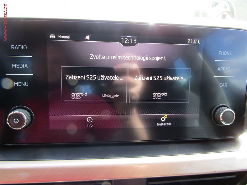 Škoda Scala (2019) 1.6TDI, ČR, Style, LED - fotka 20 z 25