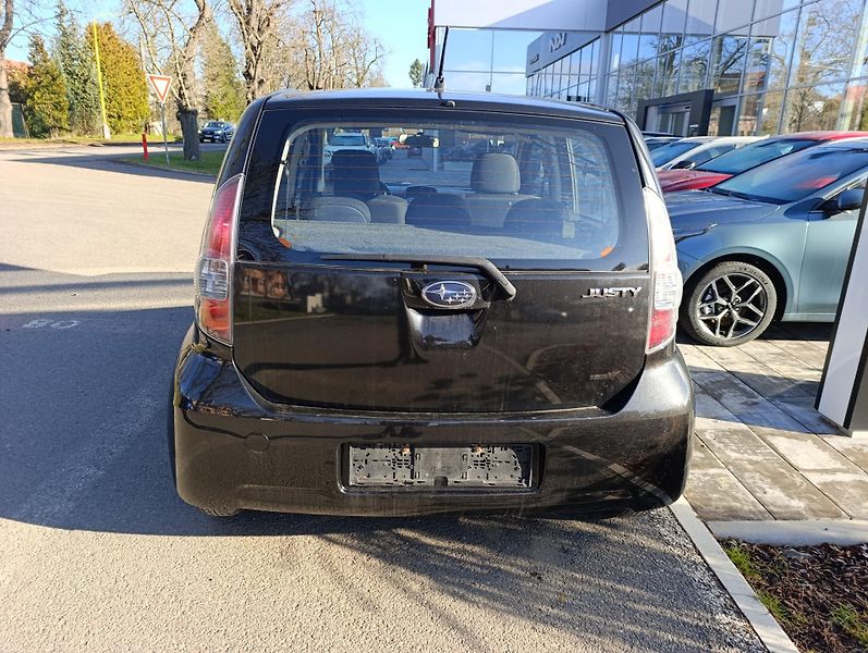 Subaru Justy 1.0i - fotka 10 z 12