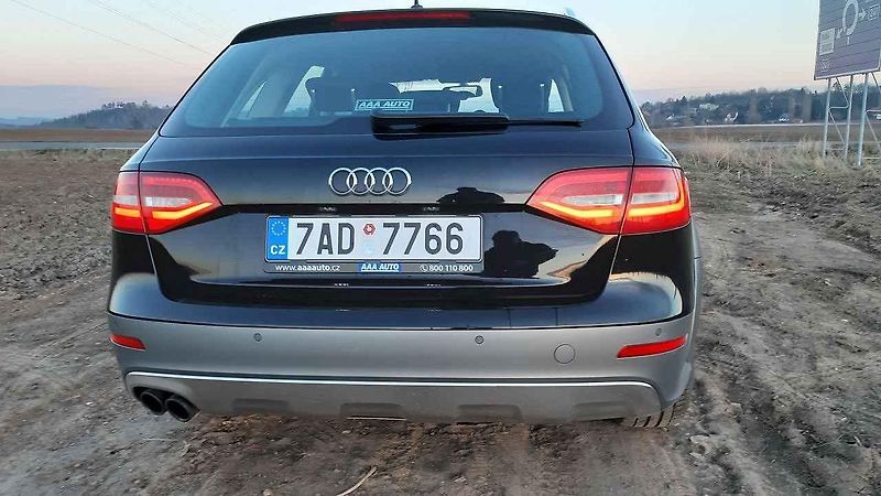 Audi A4 Allroad je reprezentativní a téměř k nerozeznání od většího allroadu odvozeného od A6. 2