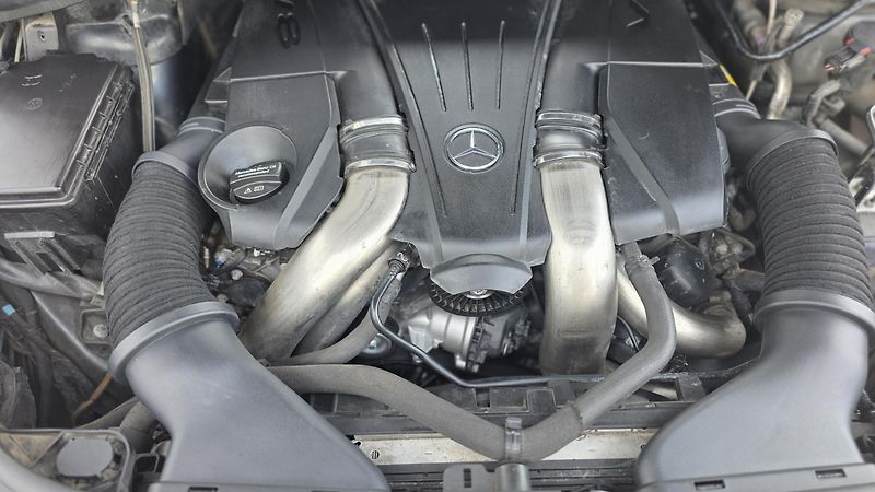 Mercedes-Benz GLS (2016) - fotka 19 z 22