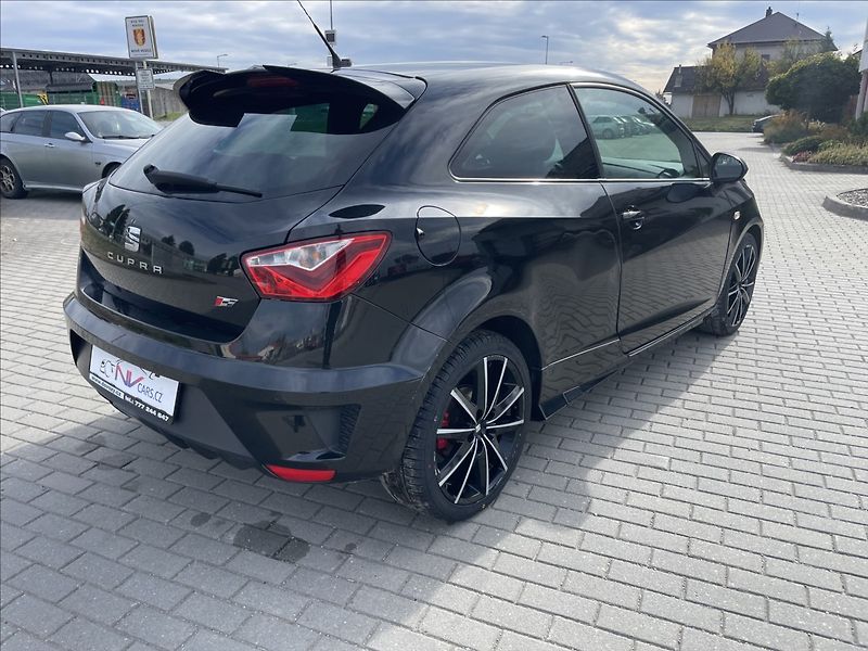 Seat Ibiza 1,4 TSI FR 135kw Automat DPH - fotka 4 z 38