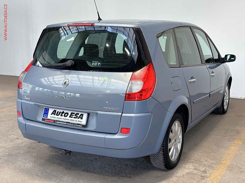 Renault Mégane (2007) 2.0 HDI, 2.maj,ČR - fotka 4 z 14