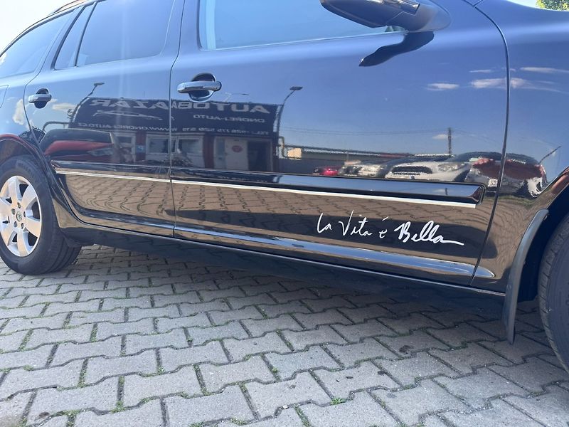 Škoda Octavia (2009) 1,9 TDI 77 KW 2. MAJ SERVISKA - fotka 17 z 50