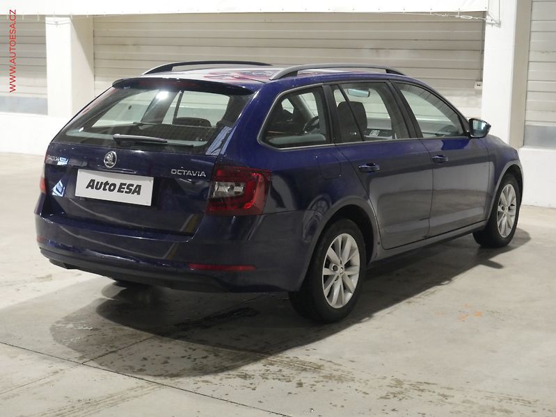 Škoda Octavia (2018) 1.6 TDi, 2.maj,ČR, Ambition - fotka 4 z 17