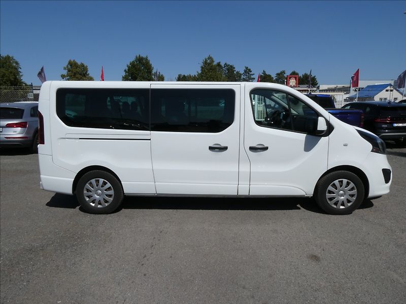 Opel Vivaro 1,6 BiCDTi 107kW Long,8.MÍST,n - fotka 2 z 41
