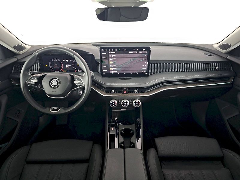 Škoda Superb (2024) 2.0TSI 195kW 4x4 DSG LAURIN A - fotka 8 z 30