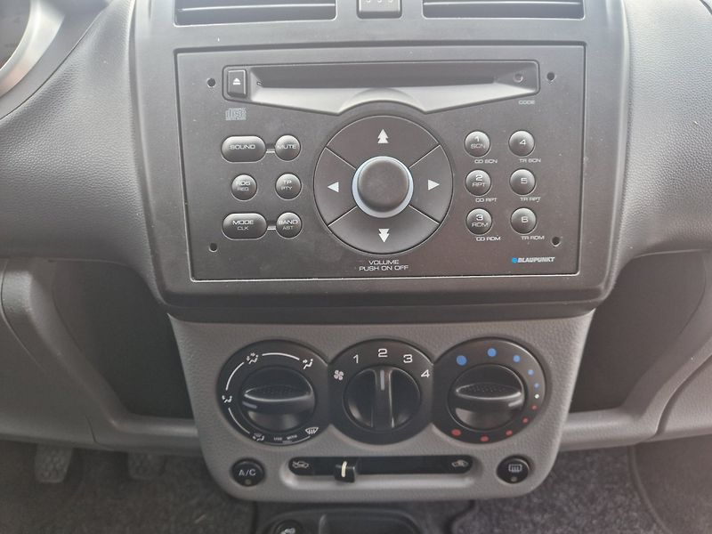 Subaru Justy (2008) 1,3 i 69 KW 4x4 - fotka 19 z 26