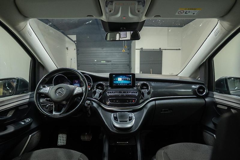 Mercedes-Benz Ostatní V300d 4MATIC 176 kW - fotka 10 z 32