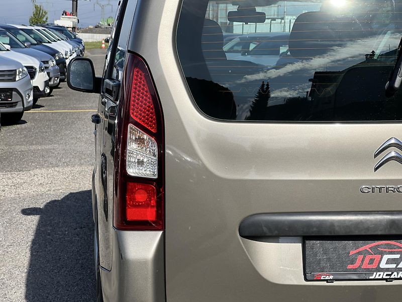 Citroën Berlingo Multispace XTR 1.6HDi PŮVOD ČR - fotka 36 z 39