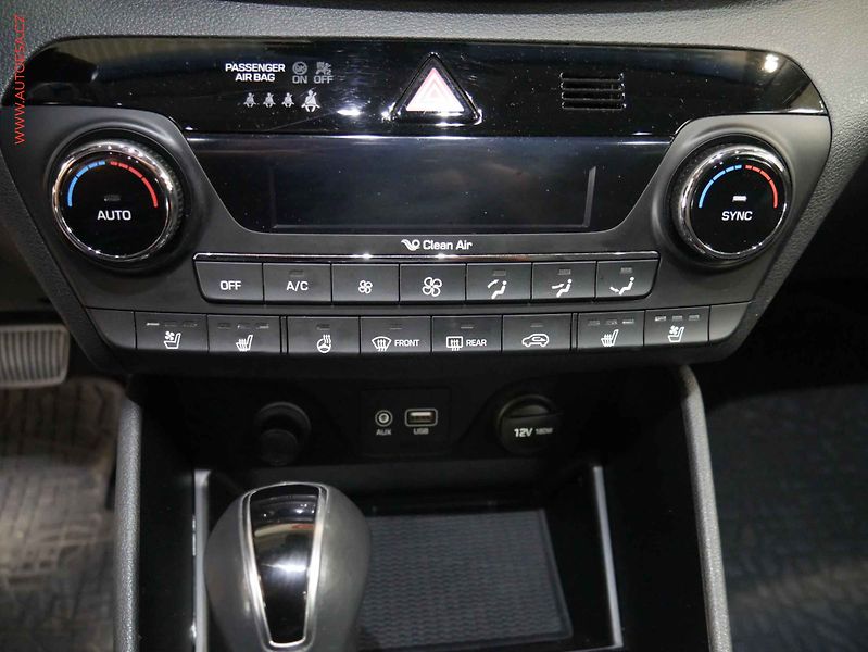Hyundai Tucson (2016) 2.0, ČR, STK8/28 - fotka 16 z 22