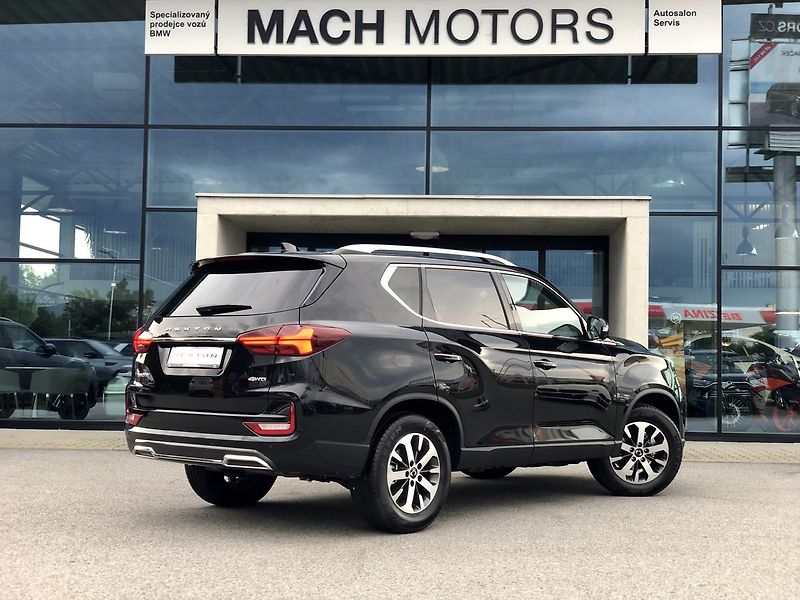 KGM Rexton (2026) Club AWD A8 7místné - fotka 8 z 13