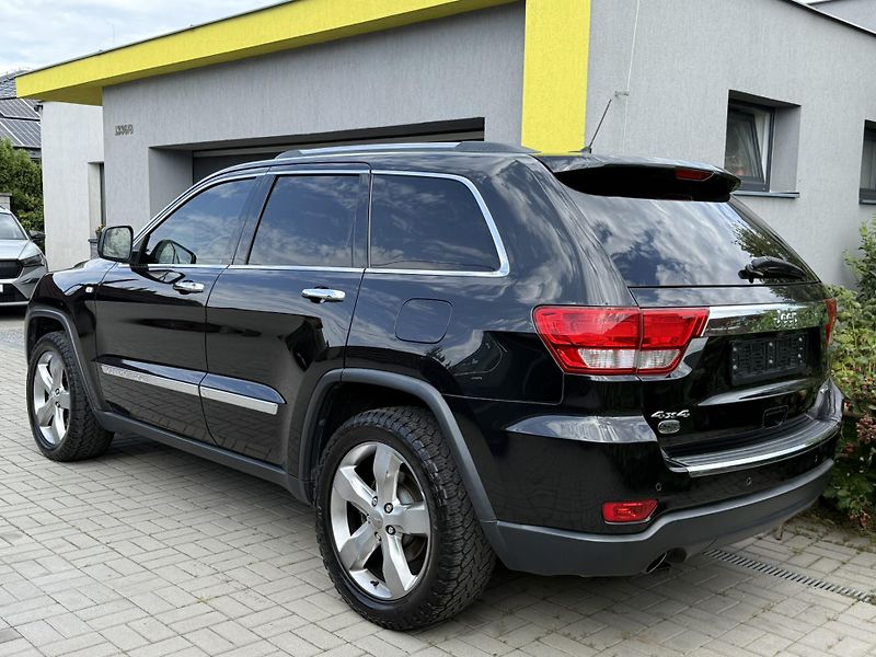Jeep Grand Cherokee 3.0CRDi OVERLAND! GAR. KM!! - fotka 2 z 19