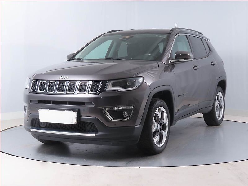 Jeep Compass (2020) 2.0 MultiJet, 4X4, Automat - fotka 2 z 14