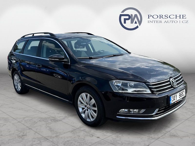 Volkswagen Passat 2,0 TDI Comfortline  103 kW - fotka 6 z 27