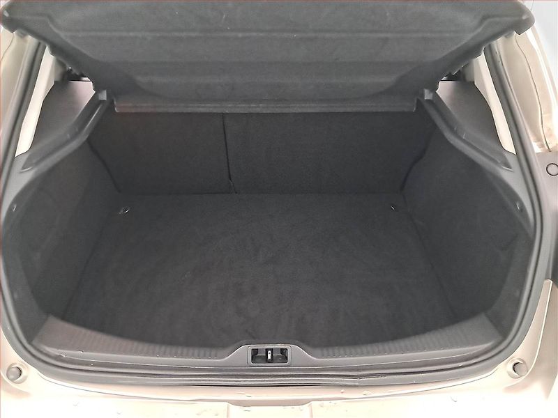 Renault Mégane (2009) 1.6 16V, nová STK, jezdí dobře - fotka 14 z 16