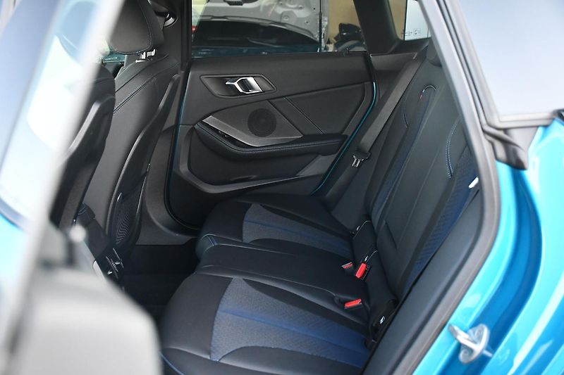 BMW Řada 2 218d MSPORT 3LZÁRUKA - fotka 17 z 50