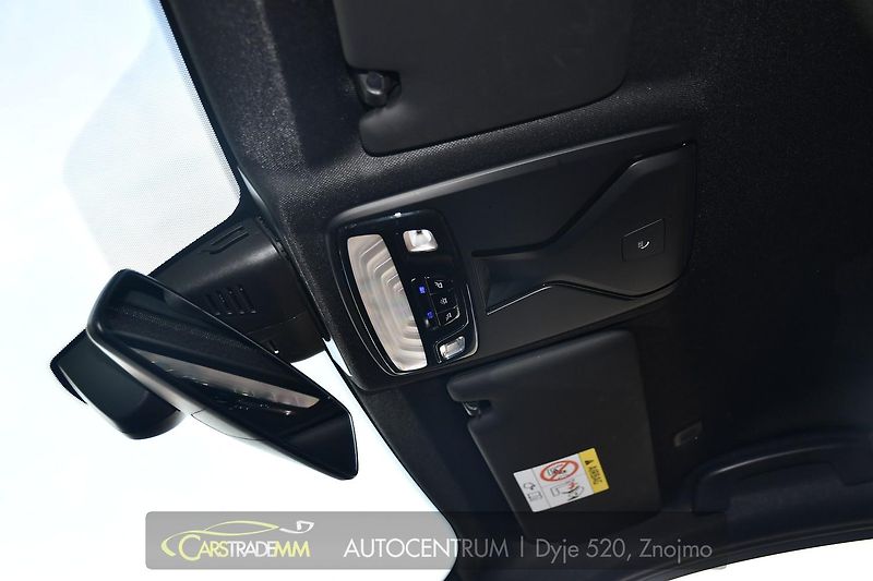 BMW Řada 3 320d LED AT KESSY ACC - fotka 44 z 54