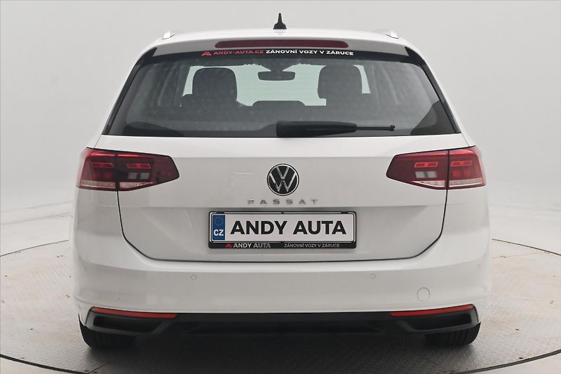 Volkswagen Passat 2,0 TDI 110kW DSG Business Zár - fotka 6 z 31
