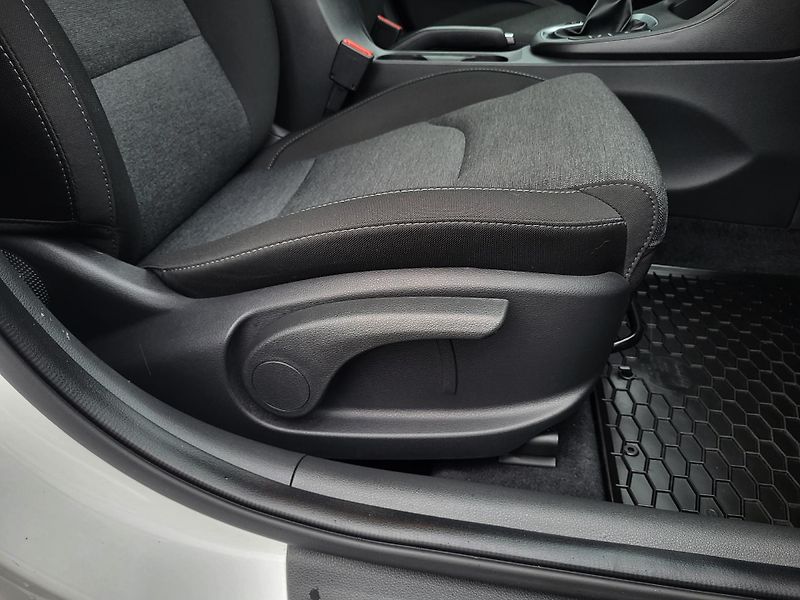 Hyundai i30 WG 1.5 T-GDI 118kW SMART *ČR - fotka 26 z 44