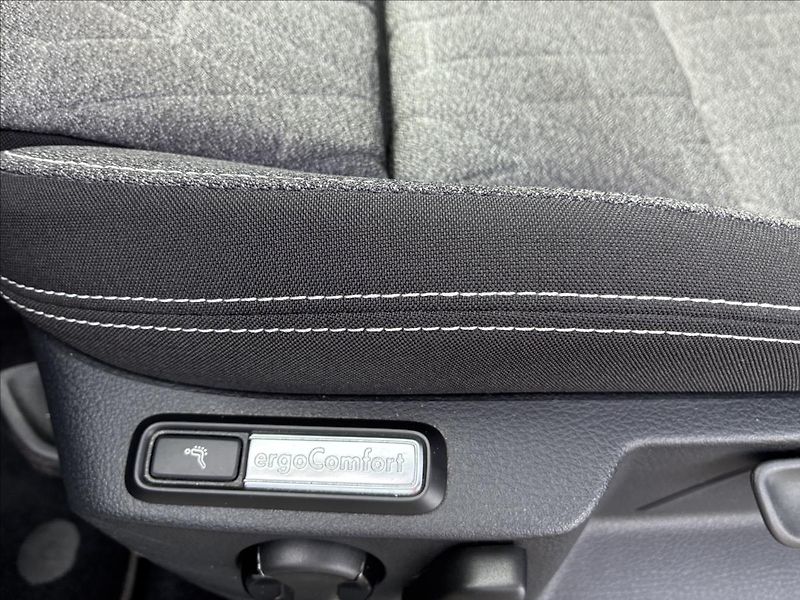 Volkswagen Passat 2,0 TAŽNÉ,KAMERA,APP-CONNECT - fotka 12 z 31