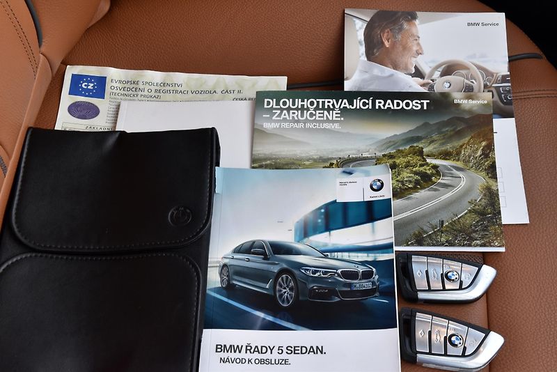 BMW Řada 5 530i xDrive LUXURY LINE,LED,ČR - fotka 49 z 50