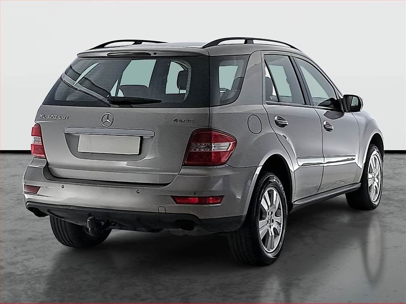 Mercedes-Benz Třídy M (2009) ML 320 CDI , 4X4, Automat - fotka 5 z 20