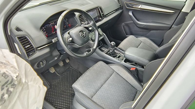 Škoda Karoq (2022) STYLE PLUS TSI 1.0/81KW 6MP - fotka 27 z 32