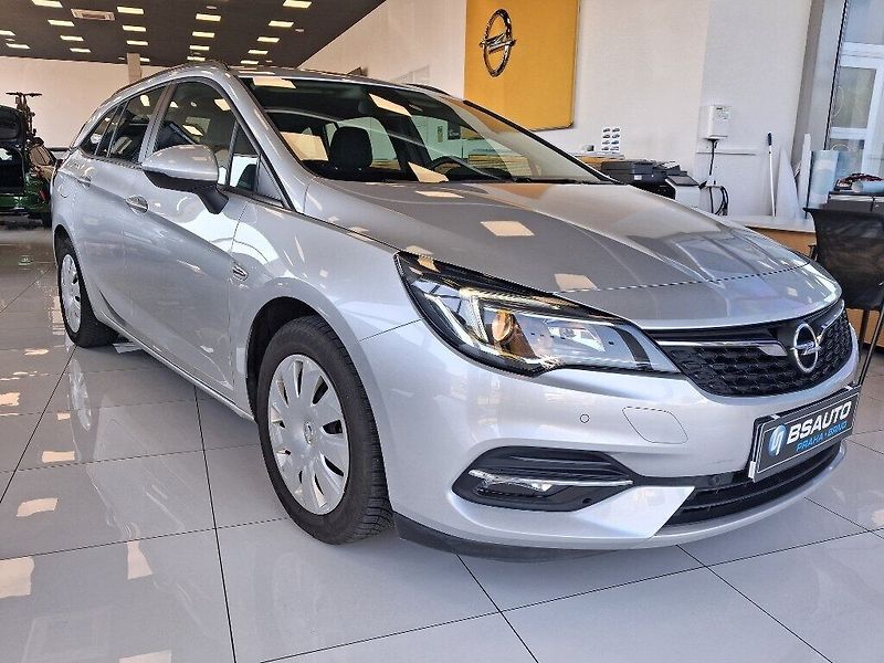 Opel Astra 1.2T 81kW 2021 - fotka 3 z 15
