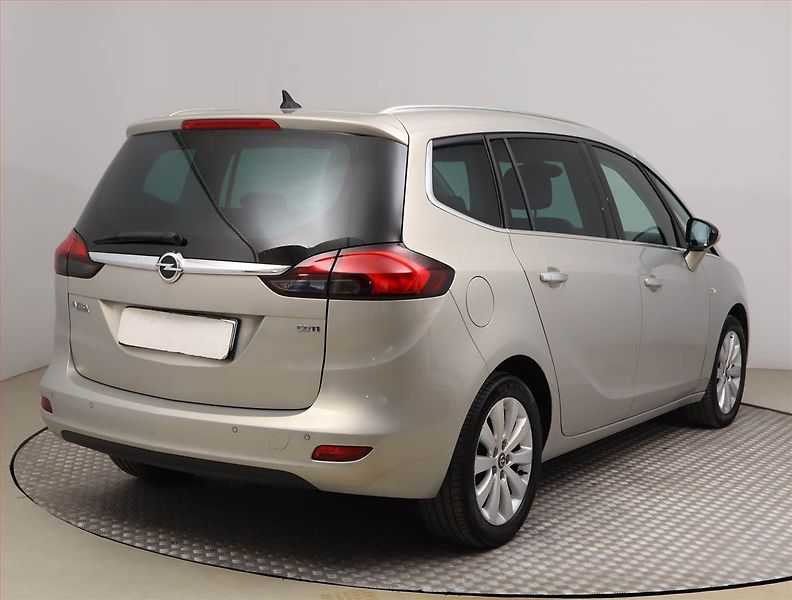 Opel Zafira (2015) 2.0 CDTI, Serv.kniha, Navi - fotka 5 z 19