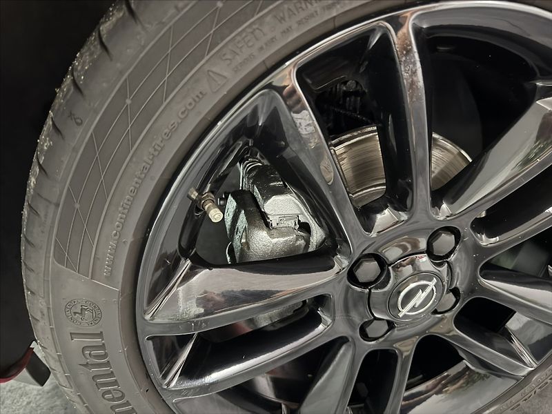 Opel Corsa 1,4   iSPORT TOP STAV I VZHLED - fotka 33 z 43