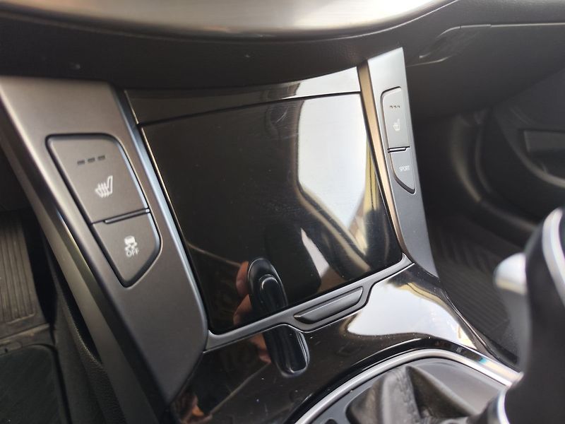Hyundai i40 1.7 CRDI/100kW Experience AT - fotka 16 z 29