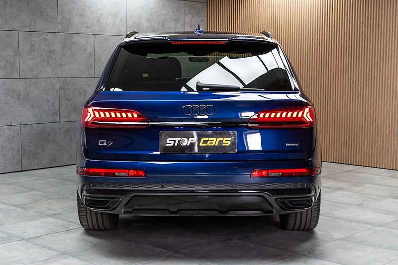 Audi Q7 50 TDI S-LINE*TAŽNÉ*AIR*7.MÍST - fotka 5 z 51