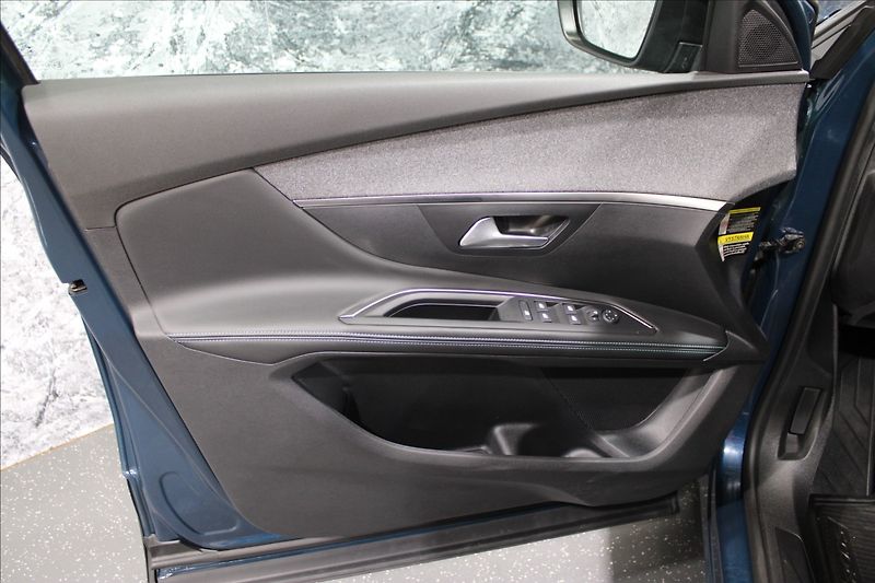 Peugeot 5008 1,5 HDi 1.majitel CZ - fotka 7 z 29