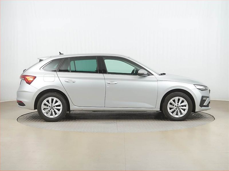 Škoda Scala (2025) 1.0 TSI, Top Selection, FullLe - fotka 6 z 15