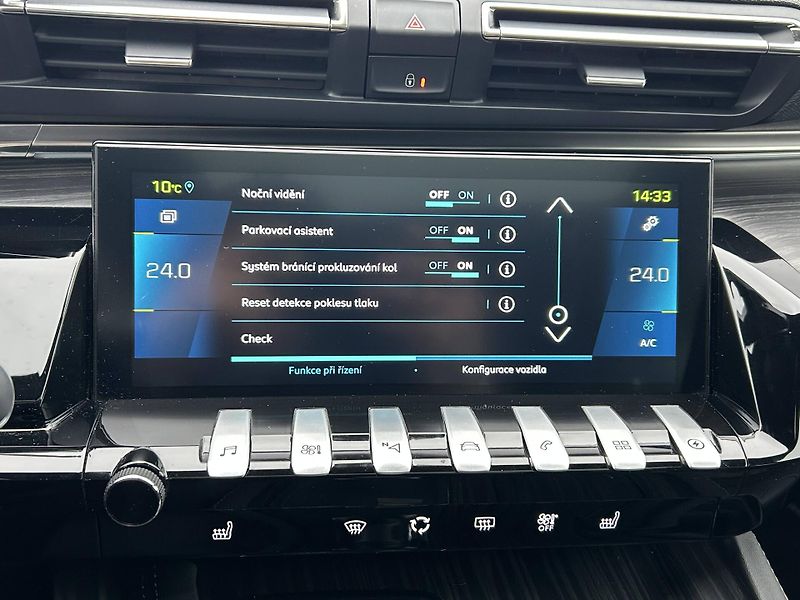 Peugeot 508 GT PACK HYBRID 225 e-EAT8 1.6 - fotka 19 z 27