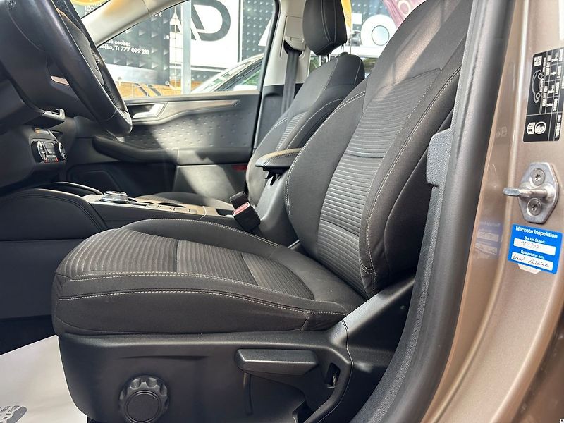 Ford Kuga 2.0EcoBlue.TITAN.DPH.AT.1MAJ.4 - fotka 26 z 50