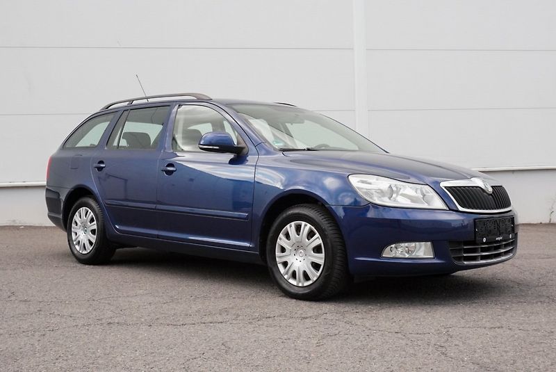 Škoda Octavia 1.4 MPI AMBIENTE - fotka 2 z 26