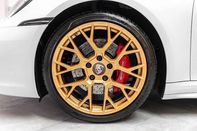 Porsche 911 CARRERA S - fotka 32 z 34