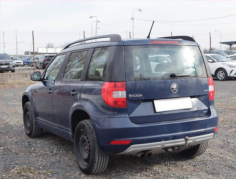Škoda Yeti (2016) 2.0 TDI, 4X4, ČR,1.maj - fotka 4 z 17