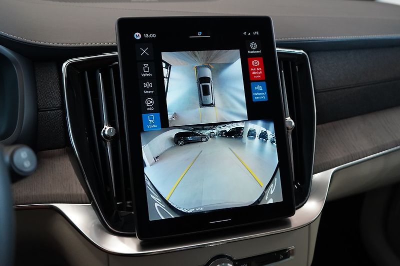 Volvo XC90 B5 PLUS Bright, Vzduch, 360° - fotka 26 z 50