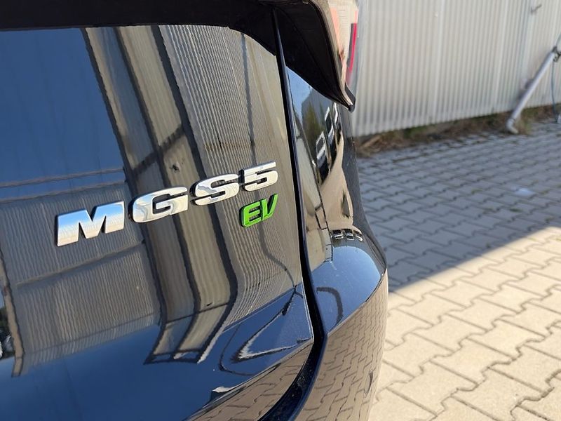 MG MGS5 EV (2026) S5 EV Emotion 49kWh - fotka 20 z 22